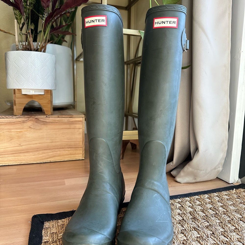 Hunter tall boots-green